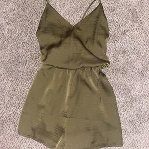 Olive Forever 21 Romper